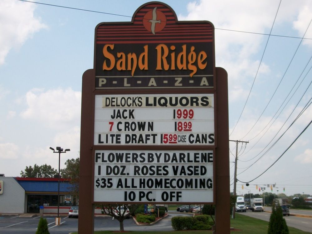 Sand-Ridge Plaza: 1050-1084 Joliet St, Dyer, IN 46311